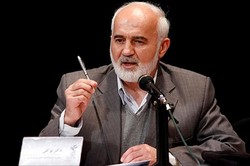 نامه احمد توکلی به نمایندگان مجلس: قصه تلخ واگذاری المهدی و هرمزآل ادامه دارد/ خصوصی‌سازی‌ها غالباً به انتقال مایملک مردم به فرصت‌طلبان منجر شده است.