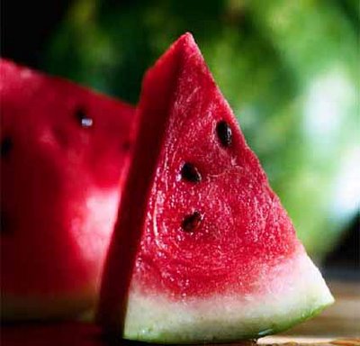 هندوانه‌هایی با رنگ غیرطبیعی در بازار!