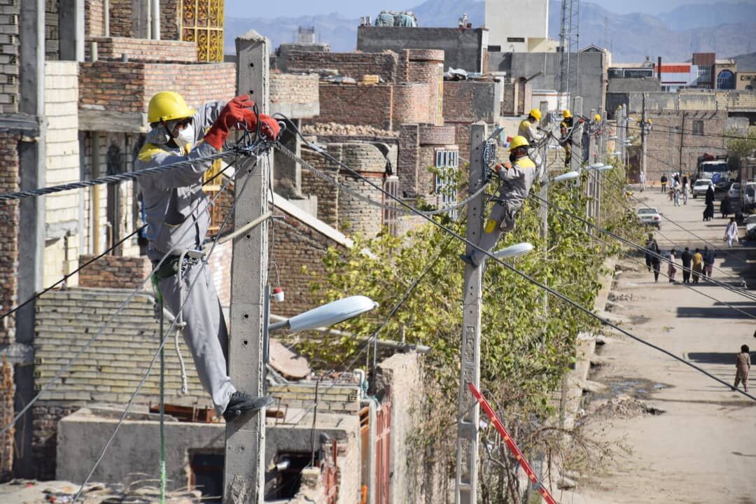 ۲۶۰ کیلومتر شبکه سیمی برق سیستان و بلوچستان به کابل خودنگهدار تبدیل شد