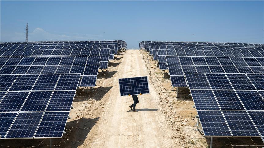 شرکت آلومینیوم بحرین انرژی خورشیدی را جایگزین سایر منابع انرژی می‌کند