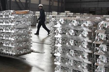 علیرغم کاهش اندکی قیمت، فلز آلومینیوم هنوز در مسیر افزایشی است