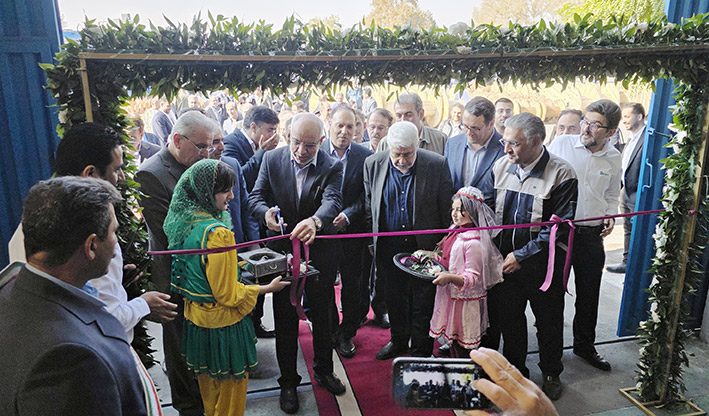 خط جدید تولید هادی‌های فشار ضعیف و خودنگهدار در شرکت آلومتک قزوین افتتاح شد