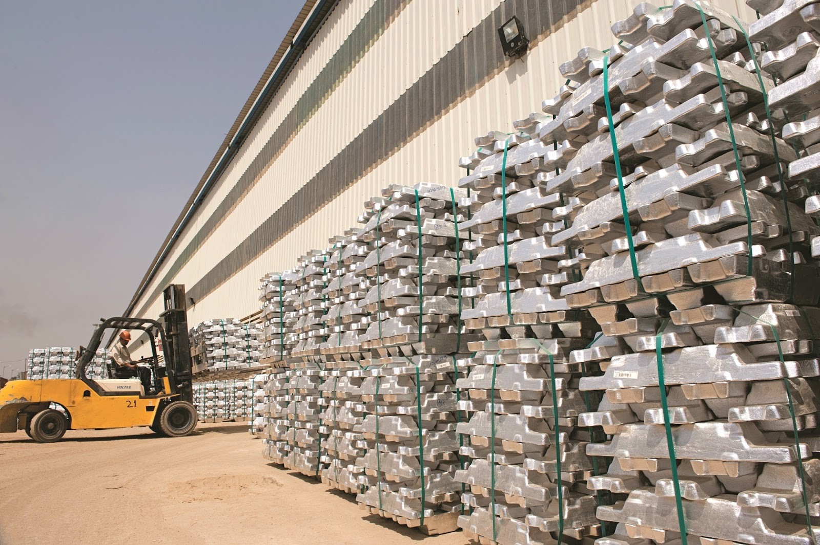 فرمان صنعت آلومینیوم جهان هنوز در دستان چین قرار دارد