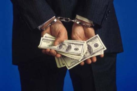 آقای رحیمی! تازه «فساد» را در اعضای دولت تان دیدید؟!
