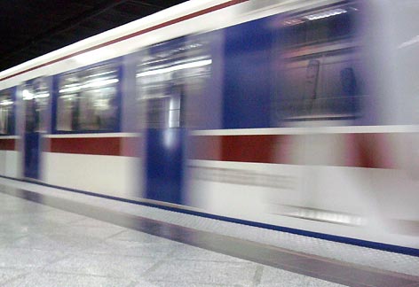 مسافران مترو کرج تهران سرگردان شدند