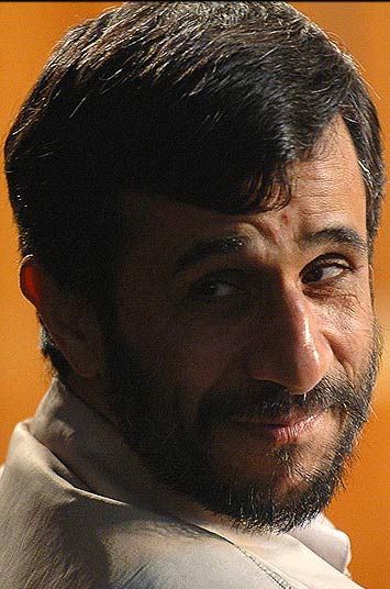 چرا احمدي نژاد ديگر در جلسات ستاد هدفمندي يارانه ها شرکت نمي کند؟