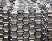 فلزات پایه داغ شد