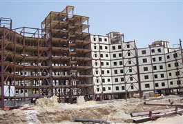 بجای خانه سازی در ونزوئلا، در ایران بسازیم