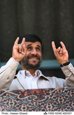 شعری به مناسبت جشن تولد احمدی نژاد/ عاشقان مژده که یک اسوه ایمان آمد  