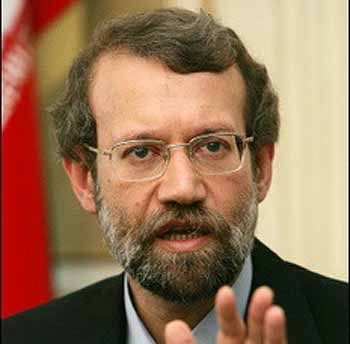 دونماینده مجلس: اظهارات لاریجانی باعث رای نیاوردن استیضاح وزیر اقتصاد شد