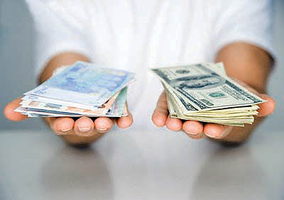 بازار منتظر قیمت ارز صادراتی