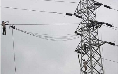 دکل‌های برق تهران جمع‌آوری می‌شود