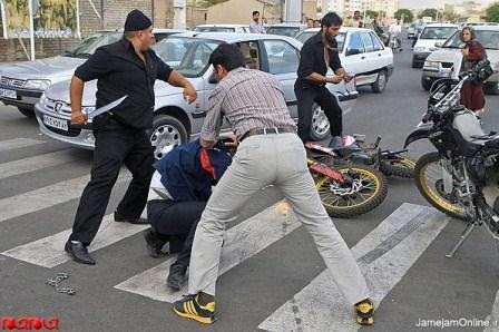 رییس انجمن مددکاری اجتماعی: زورگیری مادرزادی نیست، فشارهای اقتصادی مردم را زورگو کرده است